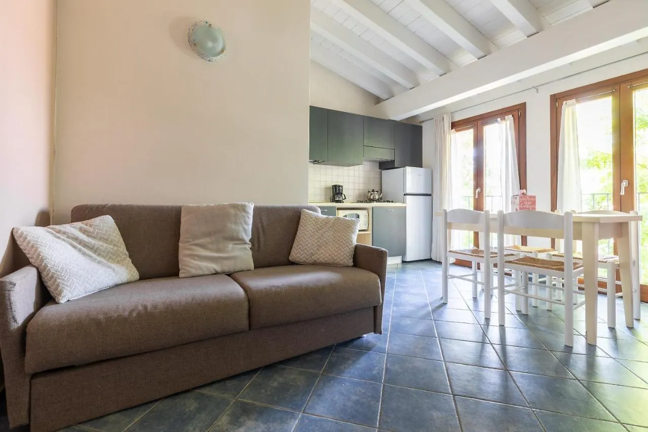 Aparthotel Residence Il Melograno Manerba del Garda