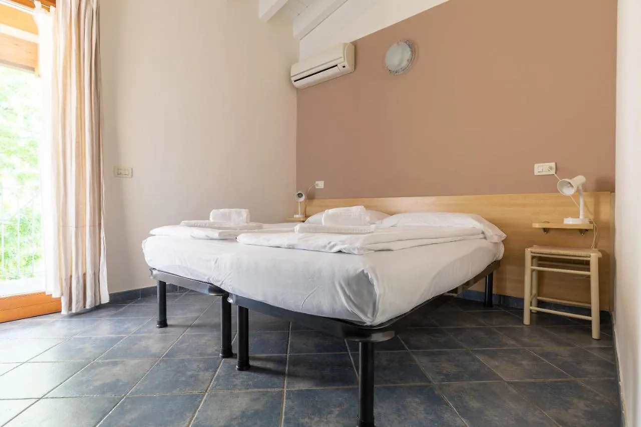 Residence Il Melograno Manerba del Garda