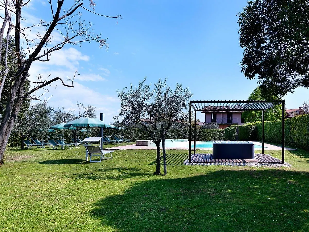 Residence Il Melograno Manerba del Garda