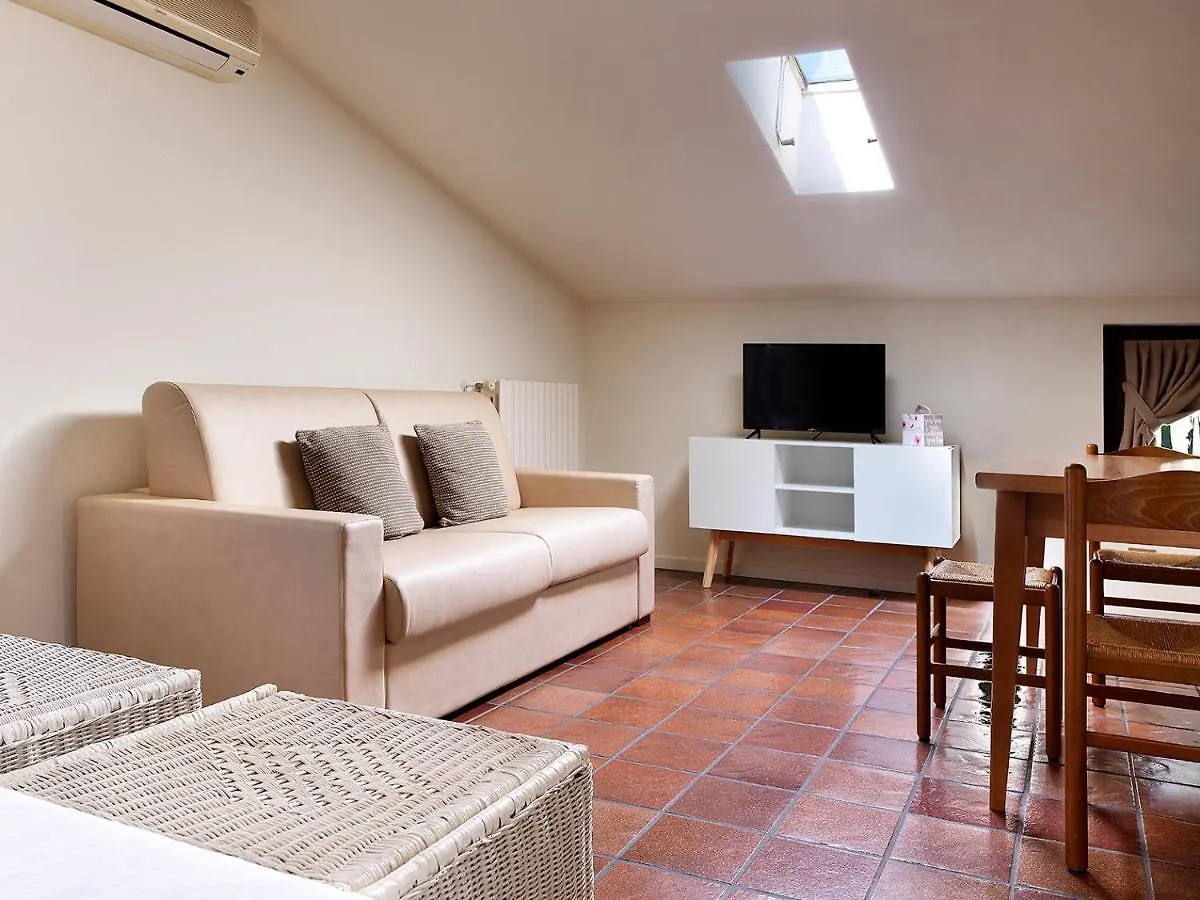 Residence Il Melograno Manerba del Garda