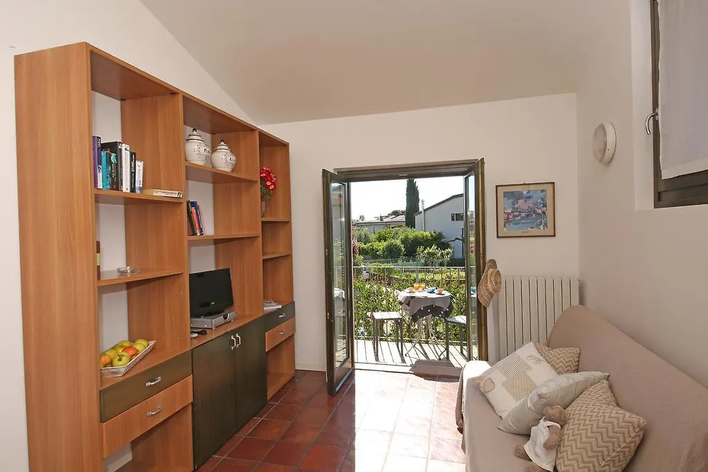 Residence Il Melograno Manerba del Garda 0*,